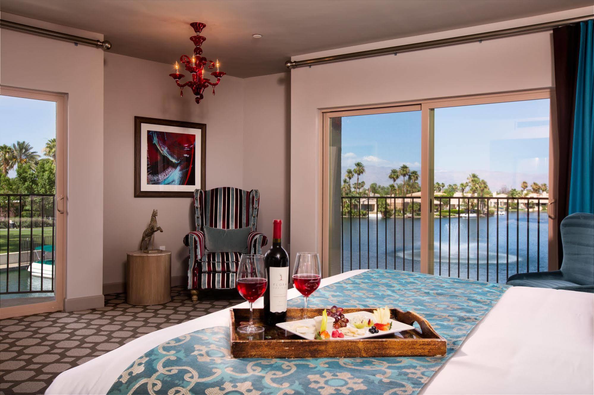 The Chateau At Lake La Quinta Esterno foto